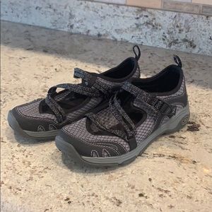 Chaco Outcross Evo Mary Jane Shoes 8
